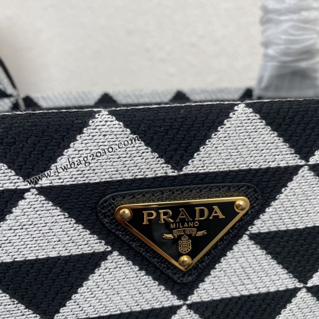 Prada專櫃新款刺繡織物包 1BA356 普拉達大號無長肩帶刺繡托特包 csp1484